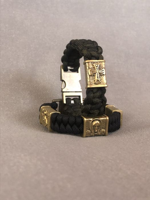 Браслет из паракорда