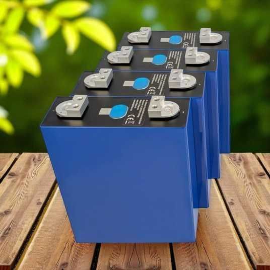 Продам  гибридный инвертор Deye sun-12K 3 фазы + Батарея 15 КВт