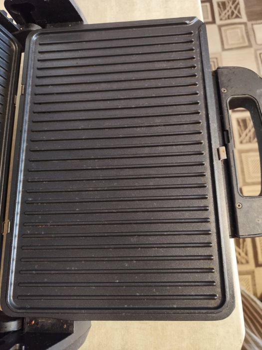 Продається електричний гриль Gorenje KR-1800-SDP 1800 Вт