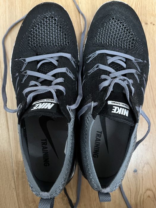 Nike free flyknit focus 38 czarne