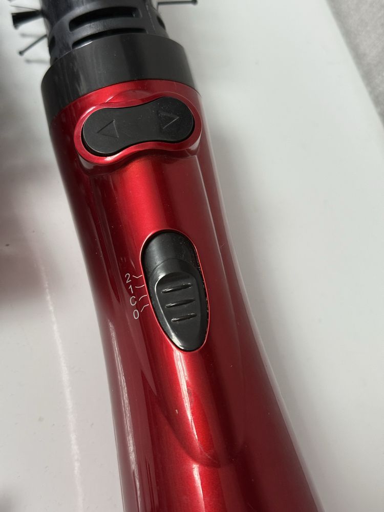 Фен-щітка Gemei Gm-4829