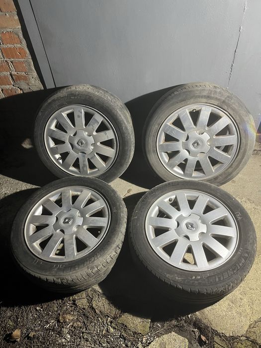 Титани рено лагуна 2