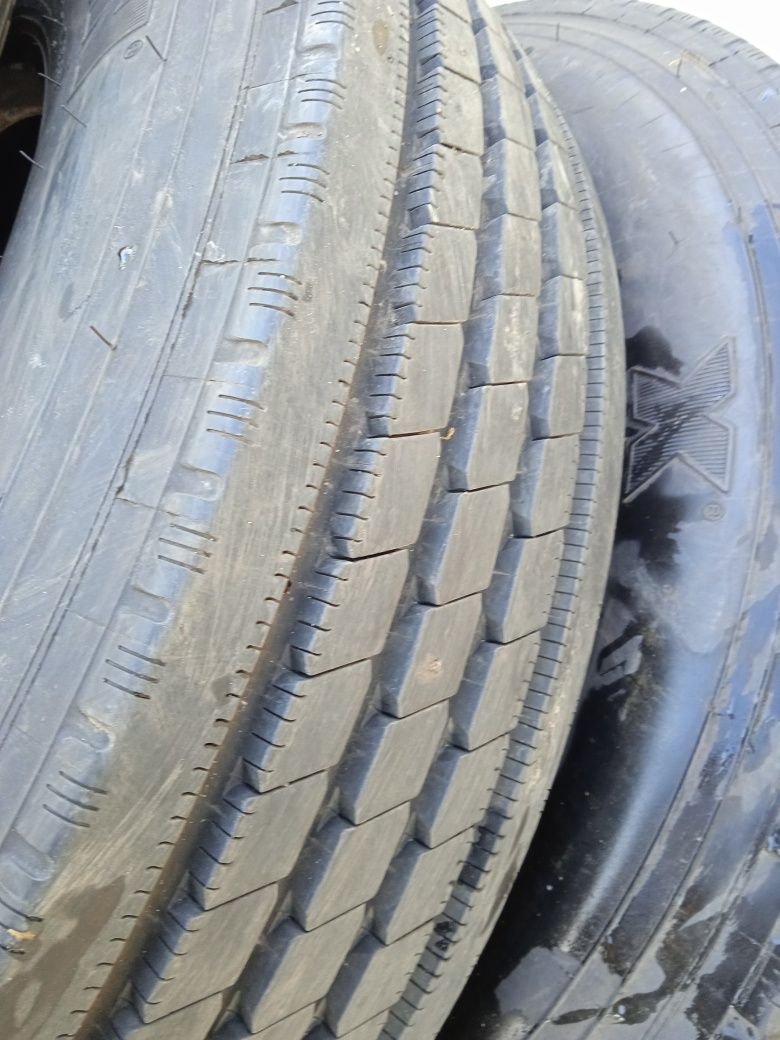 Opony Michelin 255/80R22.5 Komplet Zamiennik 8.25-20 9.00-20