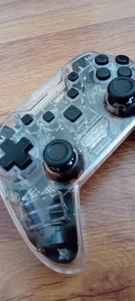 Baseus GS01 gamepad kontroler do PC i Nintendo Bluetooth USB-C
