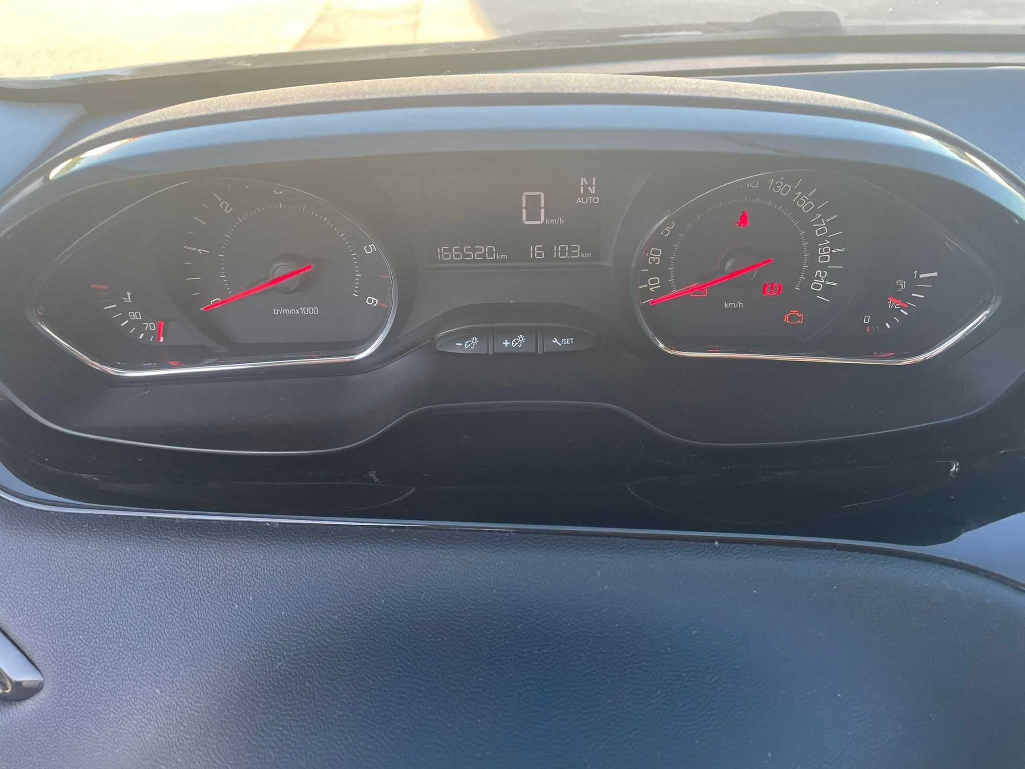 Peugeot 308 e-hdi