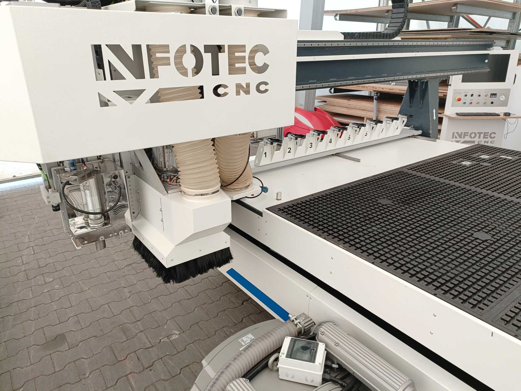 ploter CNC nóż oscylacyjny frezarka SERON Expert 4121 rok2020