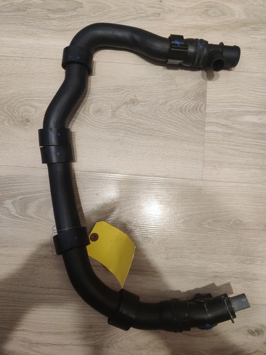 Патрубок охолодження з датчиком тем. Vw taos 5QN.122.291.C