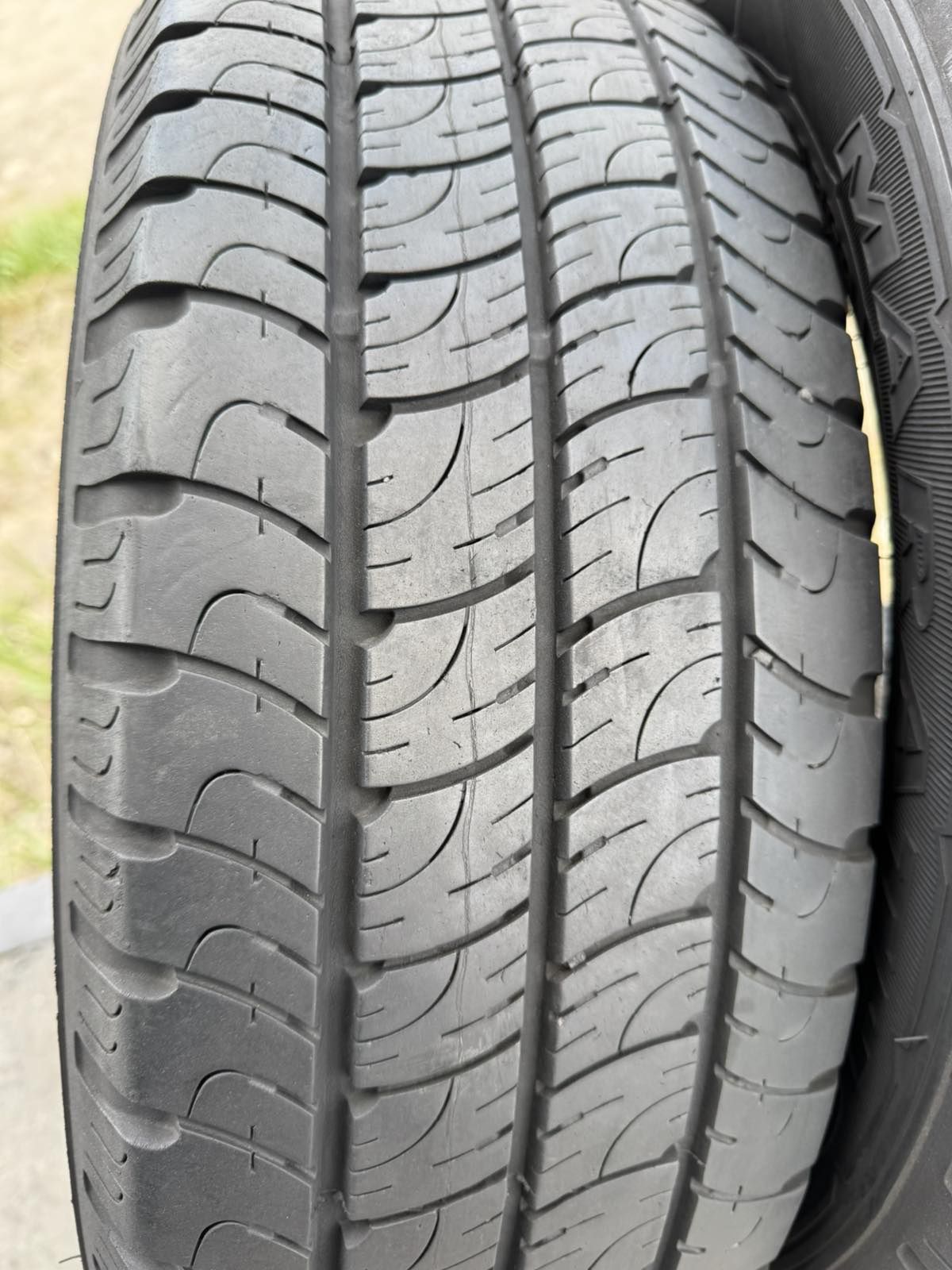 Майже нові літні шини Goodyear 215/65 R16C резина цешка Р16 С