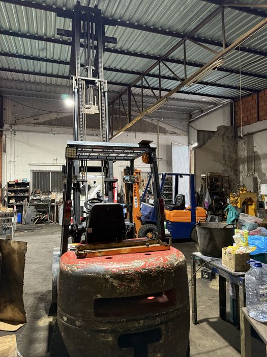 Empilhador manitou de 3000 kgrs diesel triilex