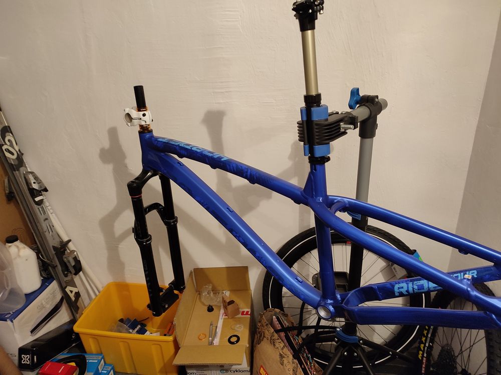 Rower enduro Dartmoor Hornet, Sram NX, Renthal, Rock Shox