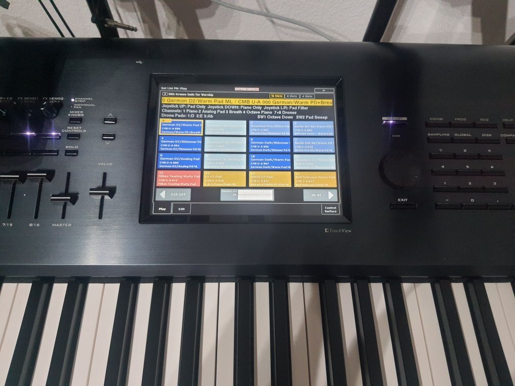 Korg Kronos 88 Workstation