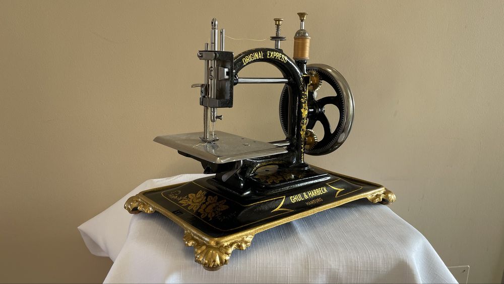 „Original Express”, zabytkowa maszyna do szycia (ok.1880r.)