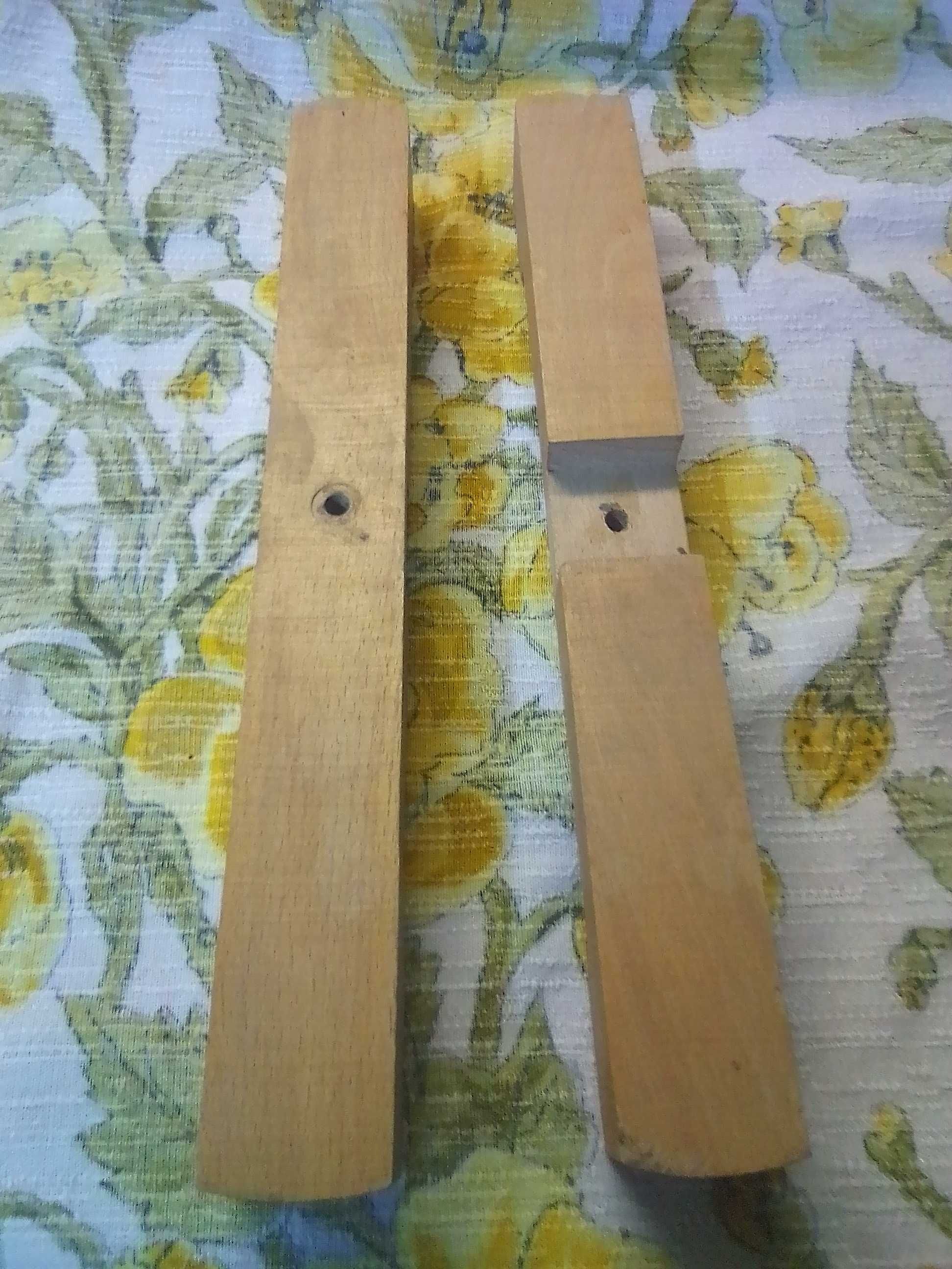 Drewniany -bukowy , stojak pod choinkę