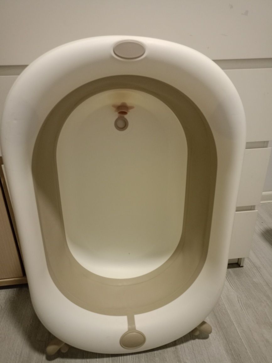 Wanienka do kąpieli dziecka.