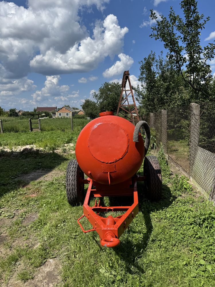 Продам бочку на 1т