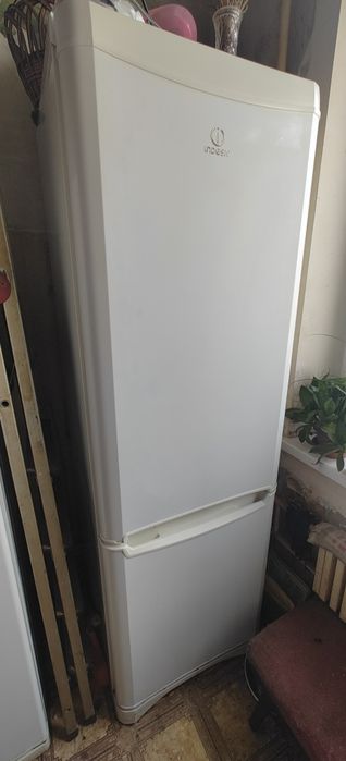 Холодильник Indesit BH18.025