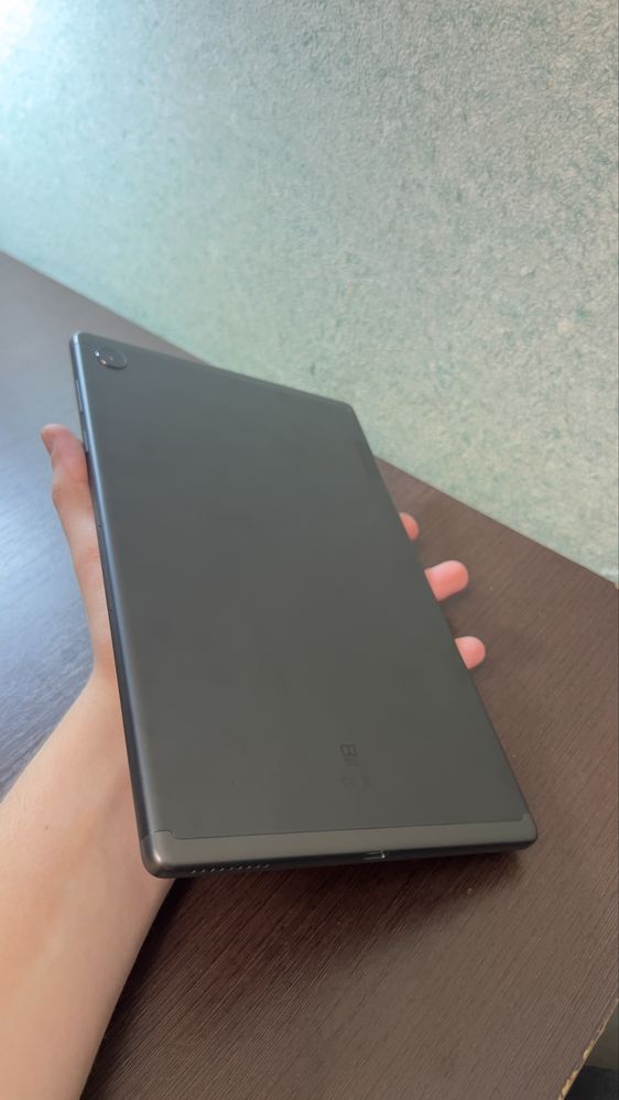 Lenovo Tab M10 FHD Plus 4/128 гб( є слот для сім-карти)