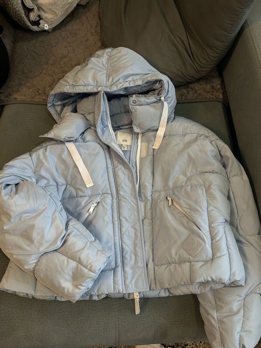 Зимова курточка продаємо