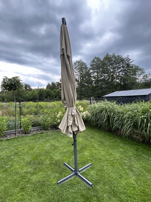 Parasol ogrodowy duży