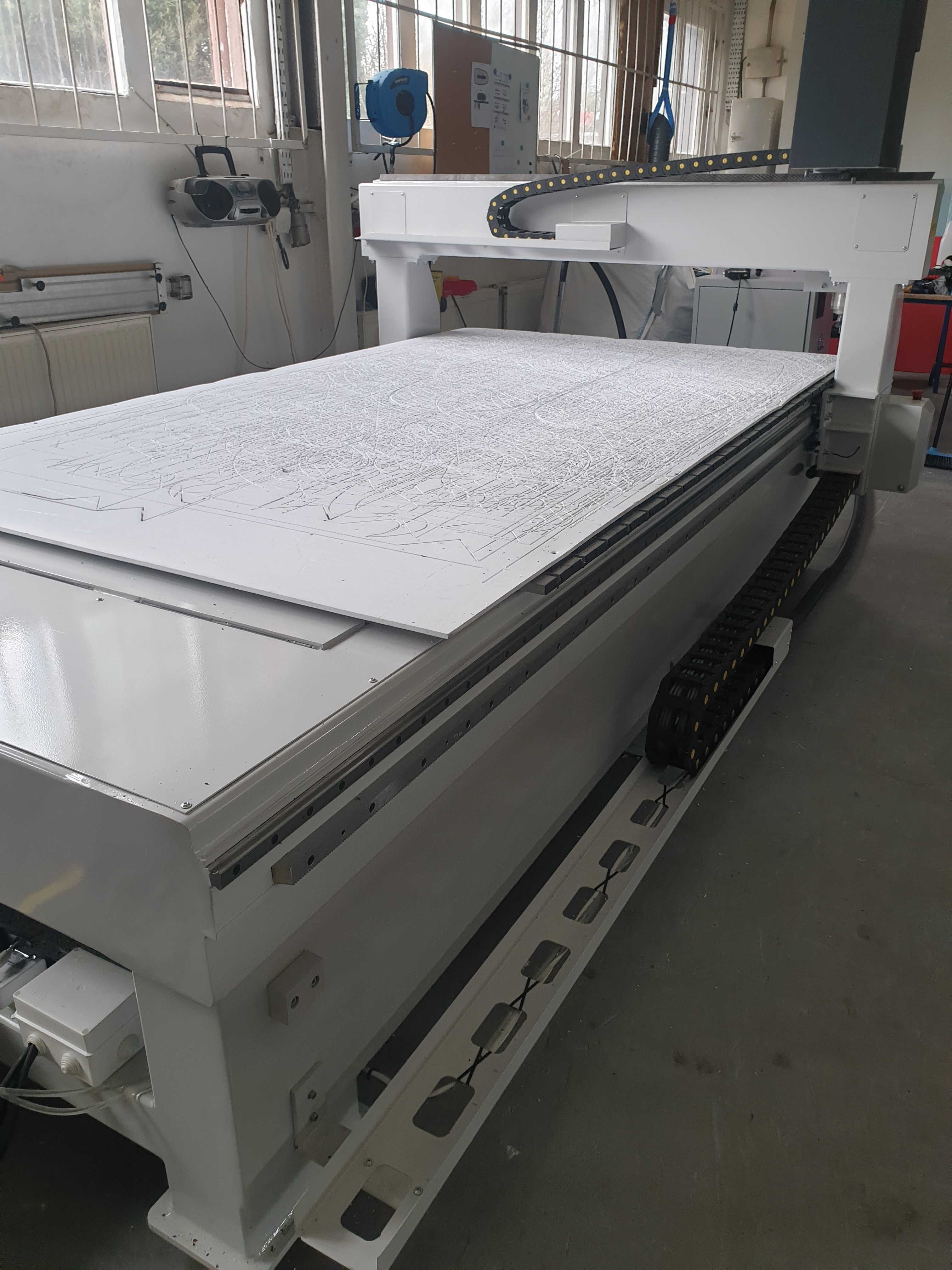 Ploter Frezujący Frezarka PG CNC 1525Special pole robocze 160x280cm