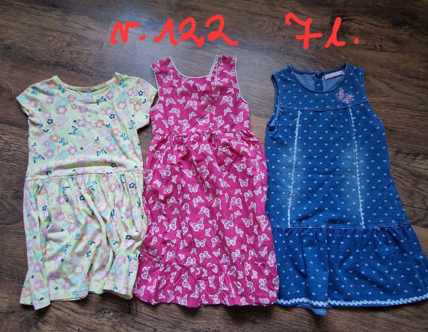 Sukienki dziewczęce r. 104-140