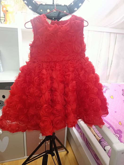 Сукня, плаття із троянд 92-98 розмір