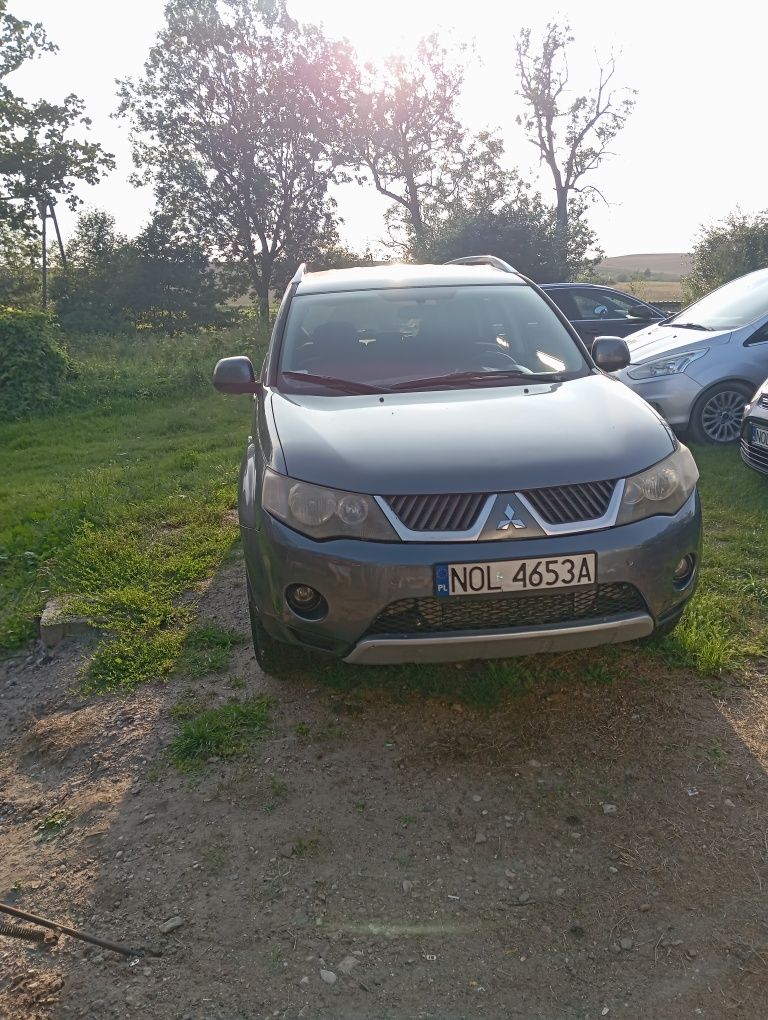 Sprzedam Mitsubishi Outlander 2.0tdi