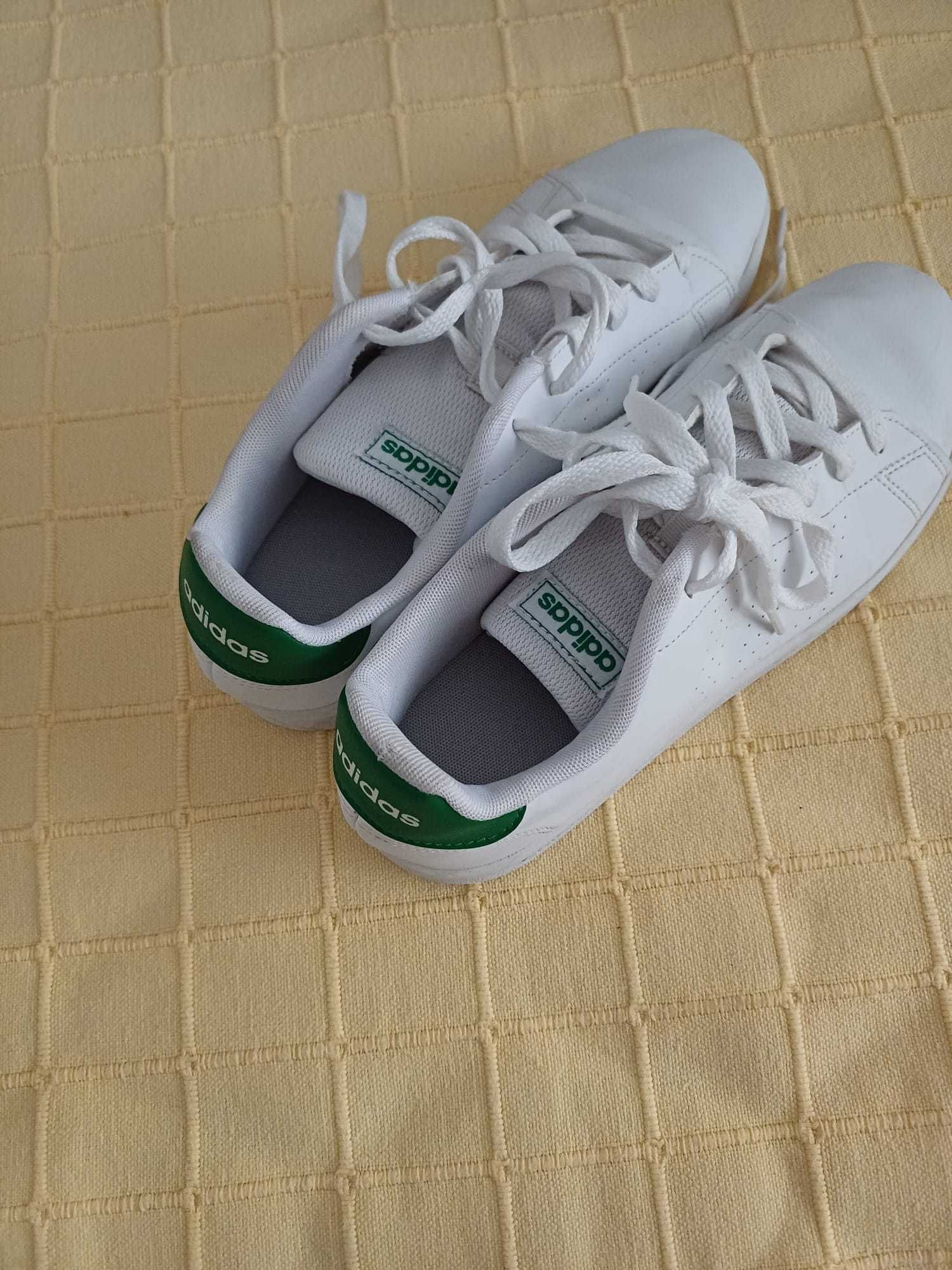 Tênis Adidas Branco (Usados, Tamanho 38 - 6,5 US)