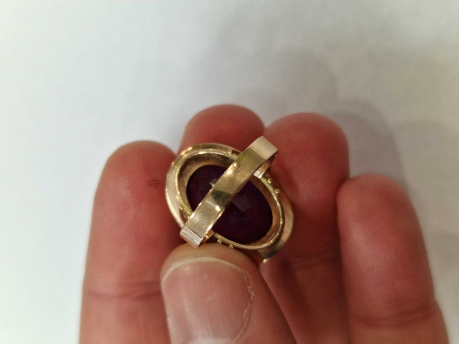 Złoty pierścionek/ ~ 750/ 7.10 gram/ R13/ Ametyst/ praca ręczna