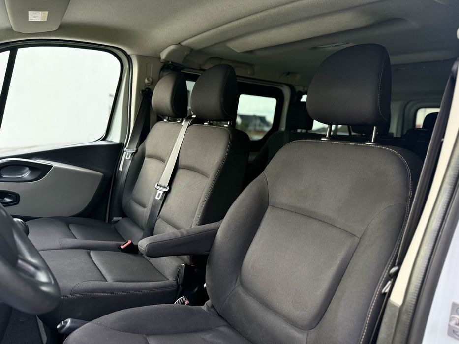 Renault Trafic 9-місць ПАСАЖИР