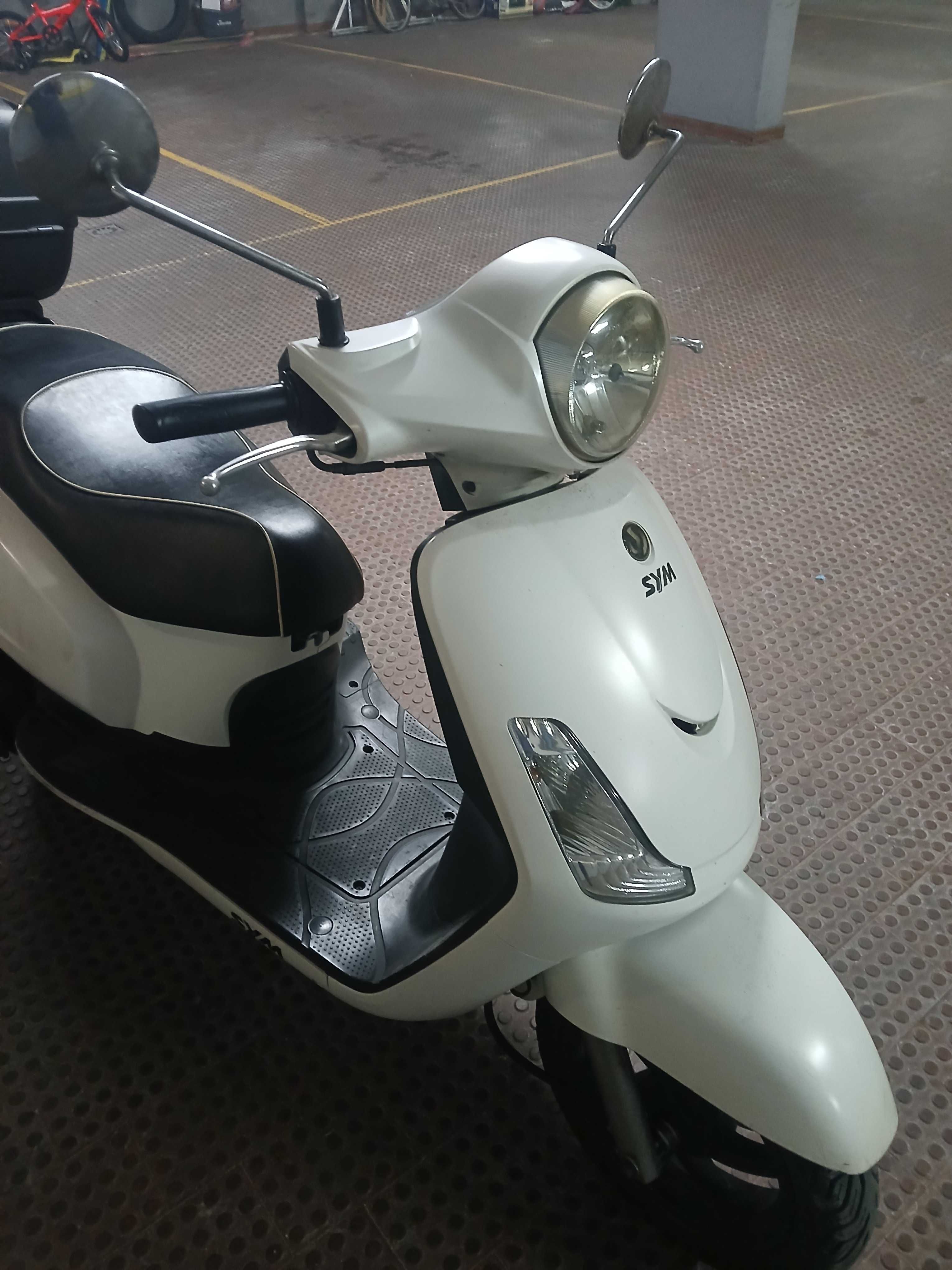 Venda scooter Sym Fiddle II 125