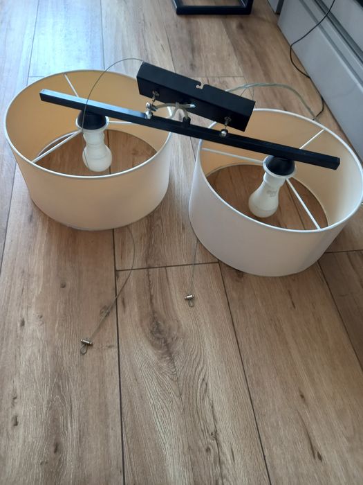 Lampa z abazurami