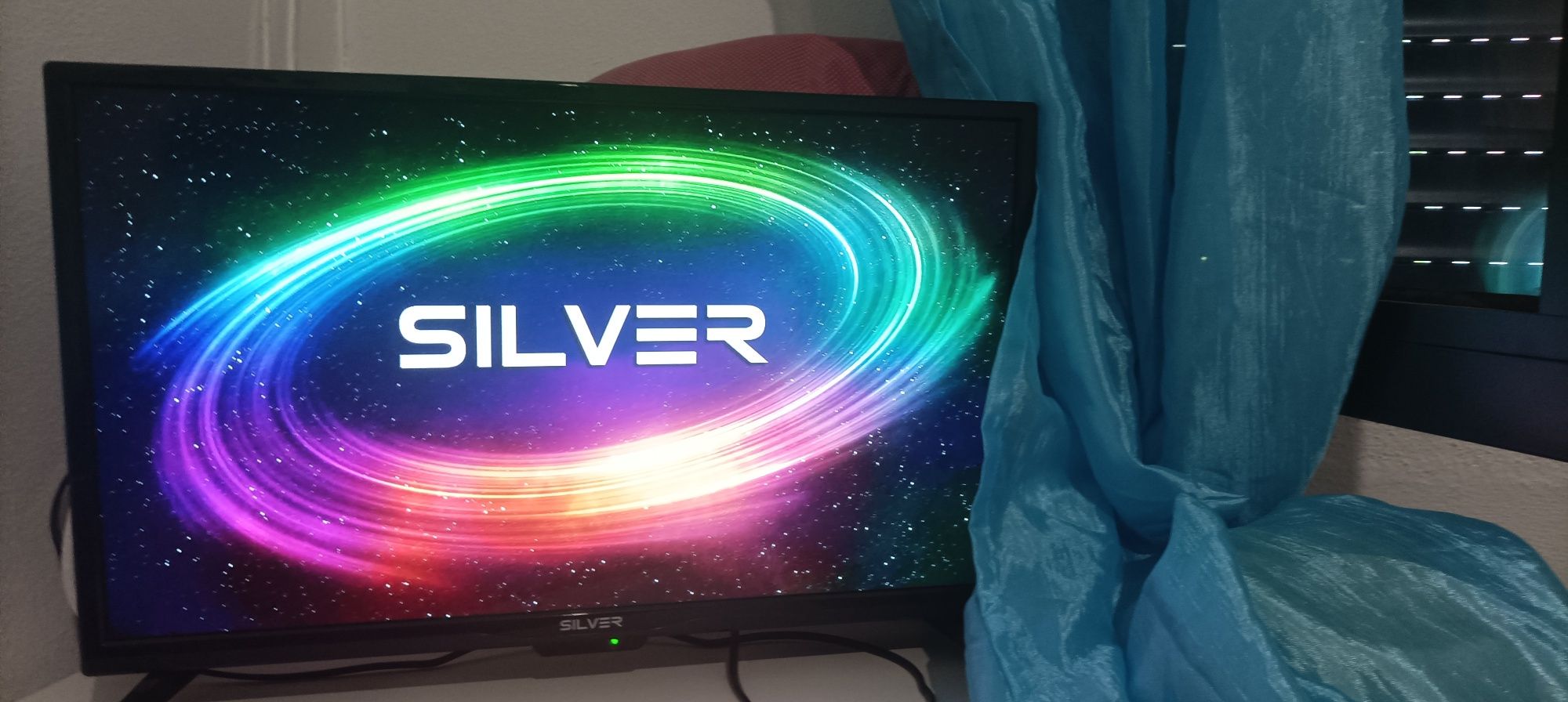 Vendo TV SILVER a funcionar