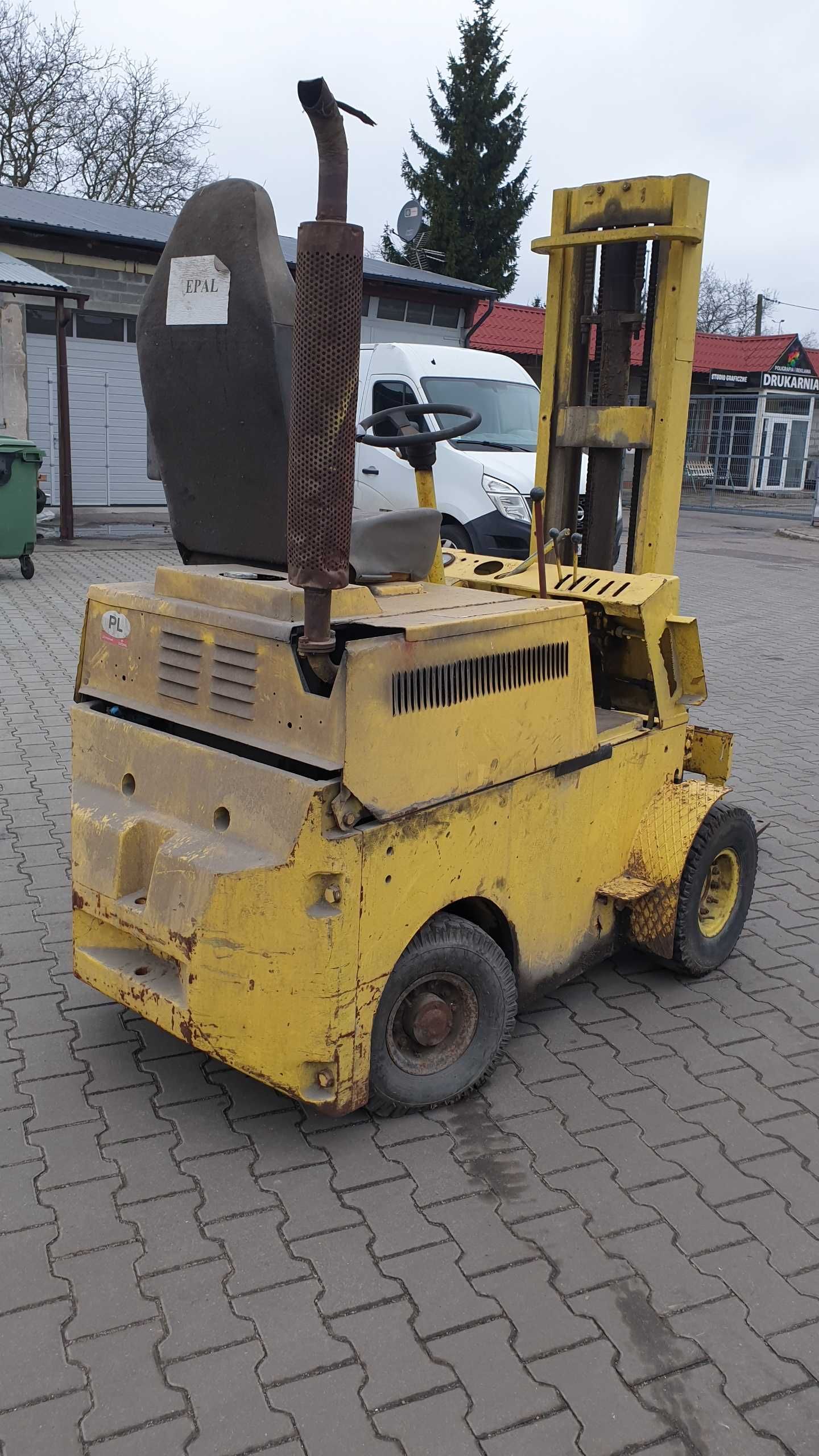 Wózek widłowy Rak C330 Ursus