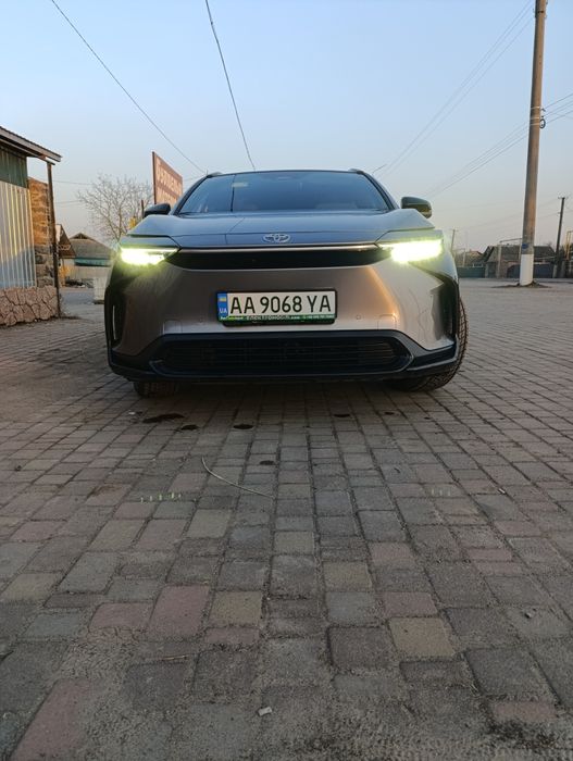 Продам Tayota bz4