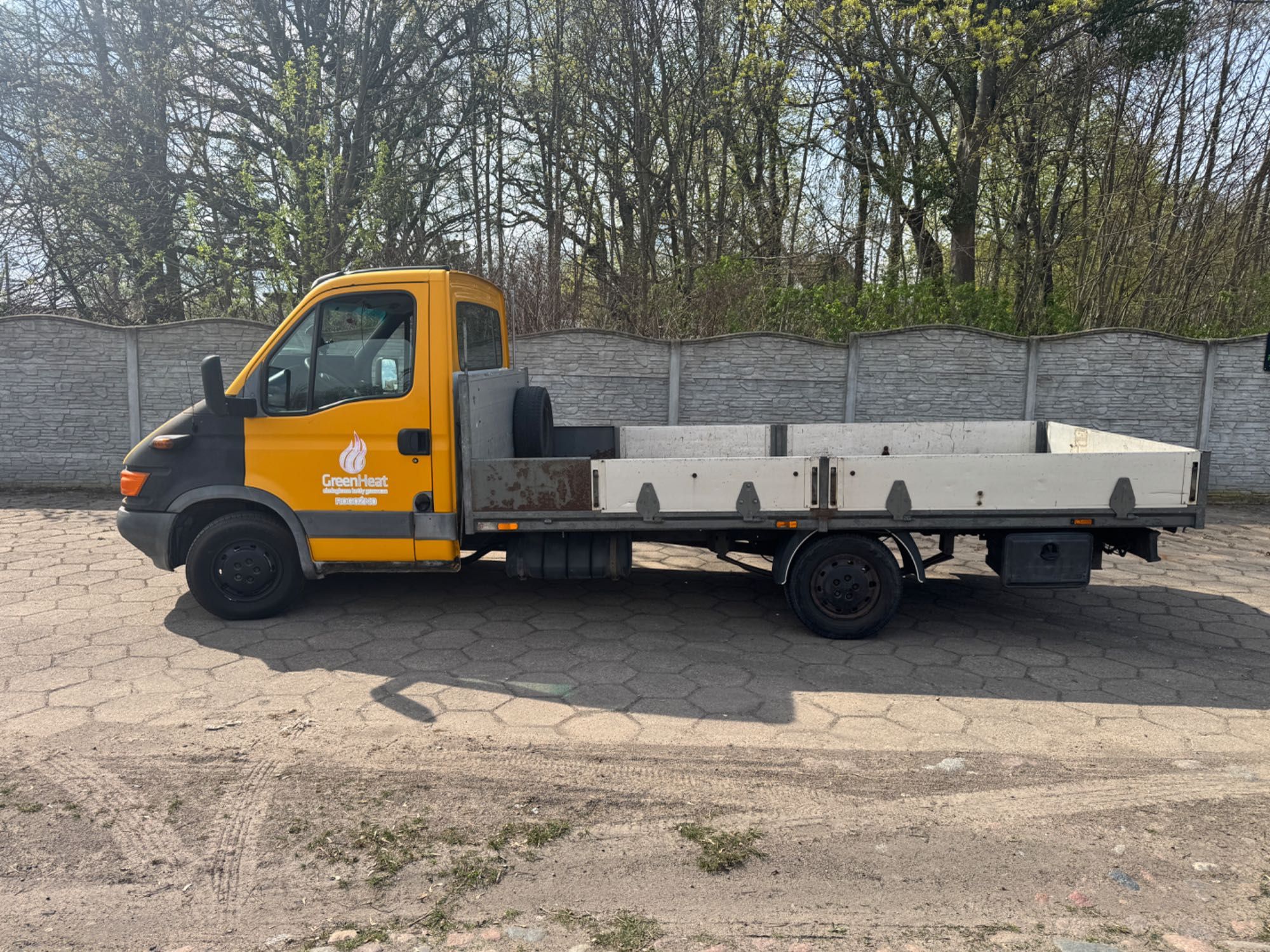 IVECO 35S12 ciężarowy 2004 rok 2,8
