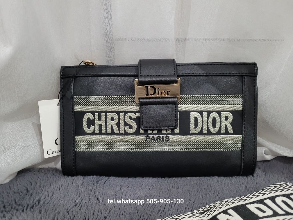Piękna kopertówka Dior ostatniesz tynki super cena