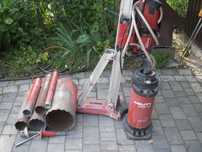 Wiertnica HILTI DD200 ze statywem.