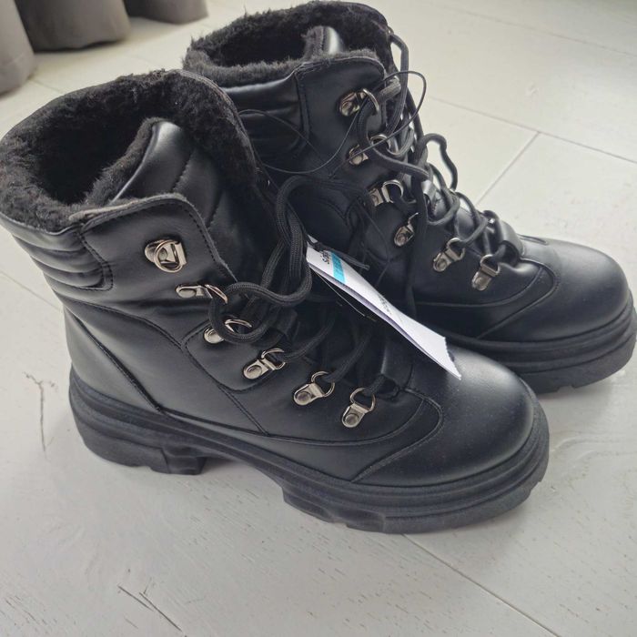 Черевики жіночі Sinsay теплі