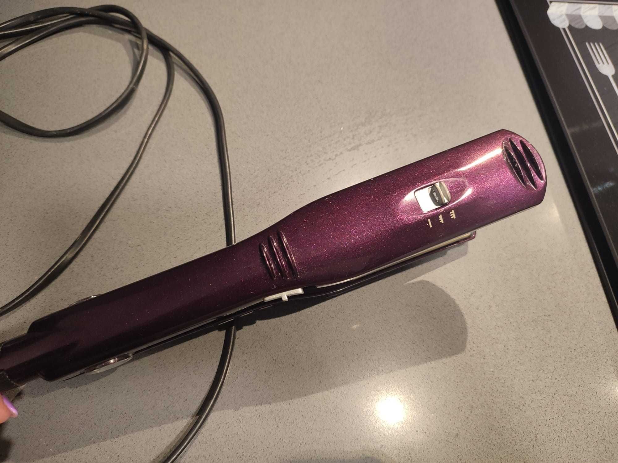 BaByliss  a vapor I-Pro 230 com tecnologia Shine