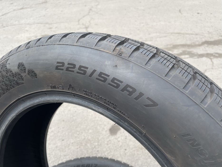 Практично нові зимові шини FALKEN 225/55 R17