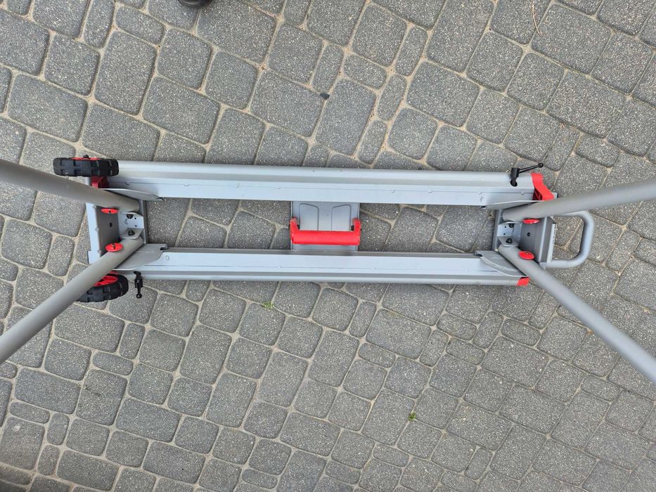 Milwaukee, stół do ukośnicy MSL3000