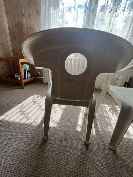 Rumba Kettler białe plastikowe krzesła ogrodowe