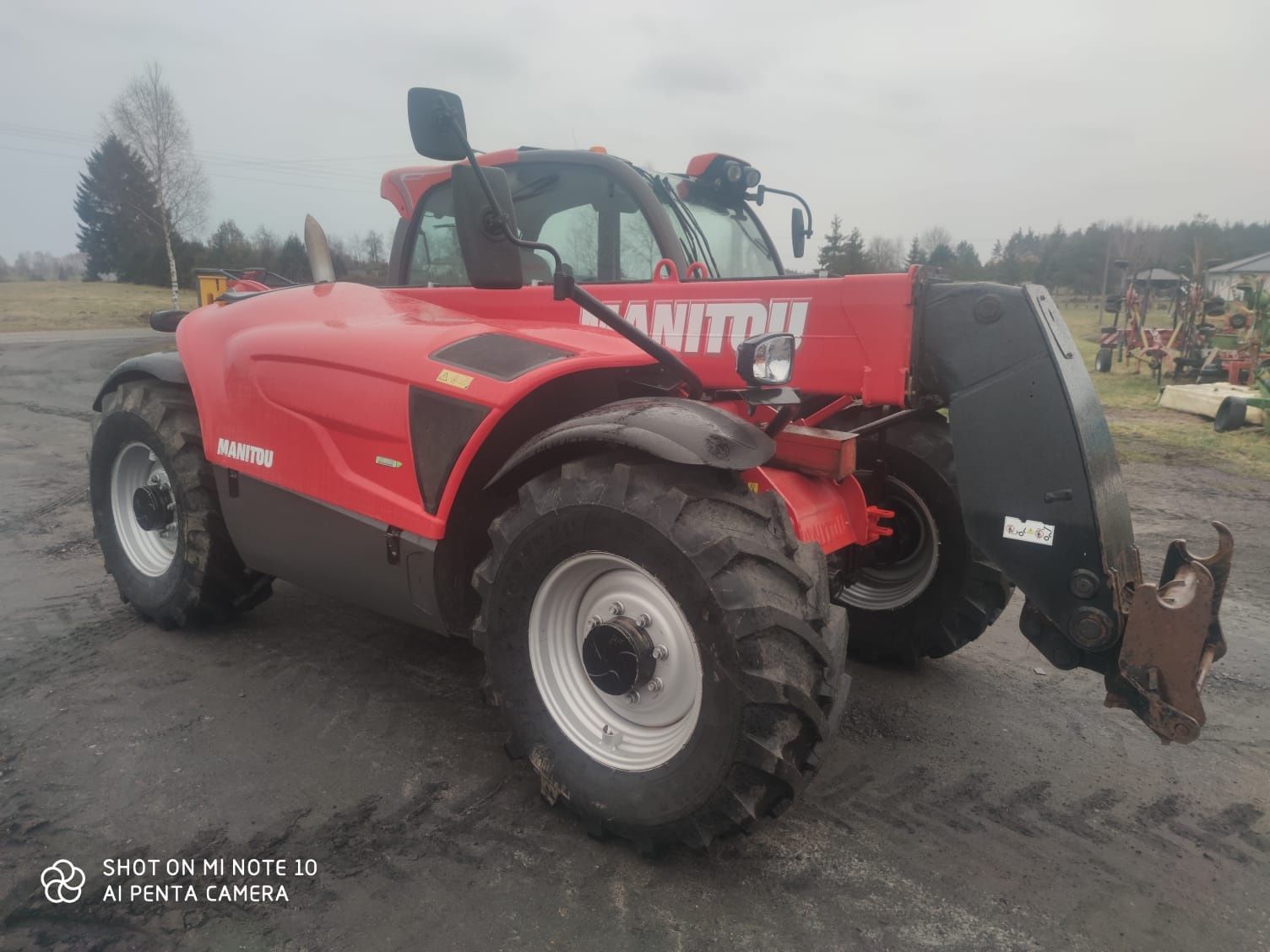 Manitou 840-137  14r.  z Krokodylem /8 m /4 tony / Manitou 940 9m