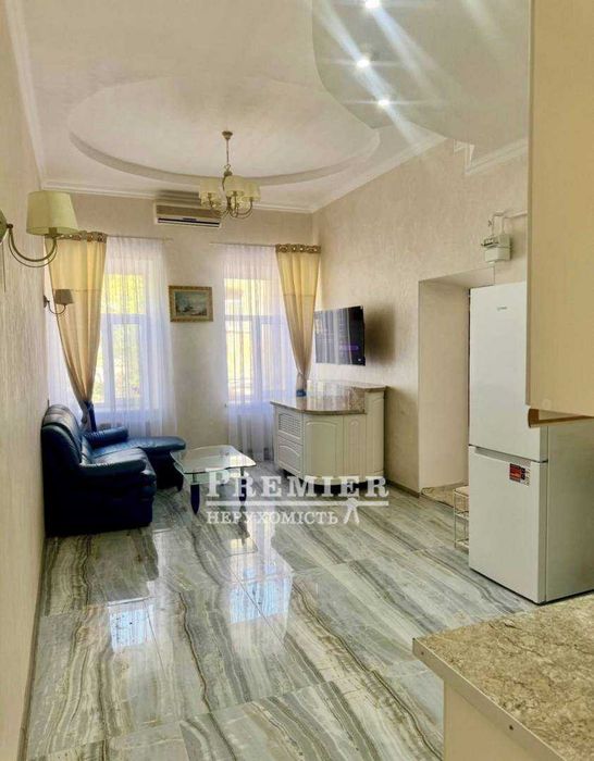 2 кімн квартира з терасою та паркомісцем у центрі Одеси. Ремонт