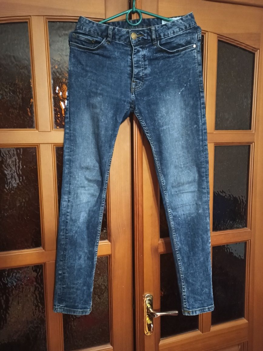 Джинсы скинни 28 размер Бедра 100-104см джинси скінні