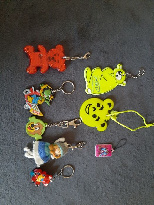 Breloczki      różne