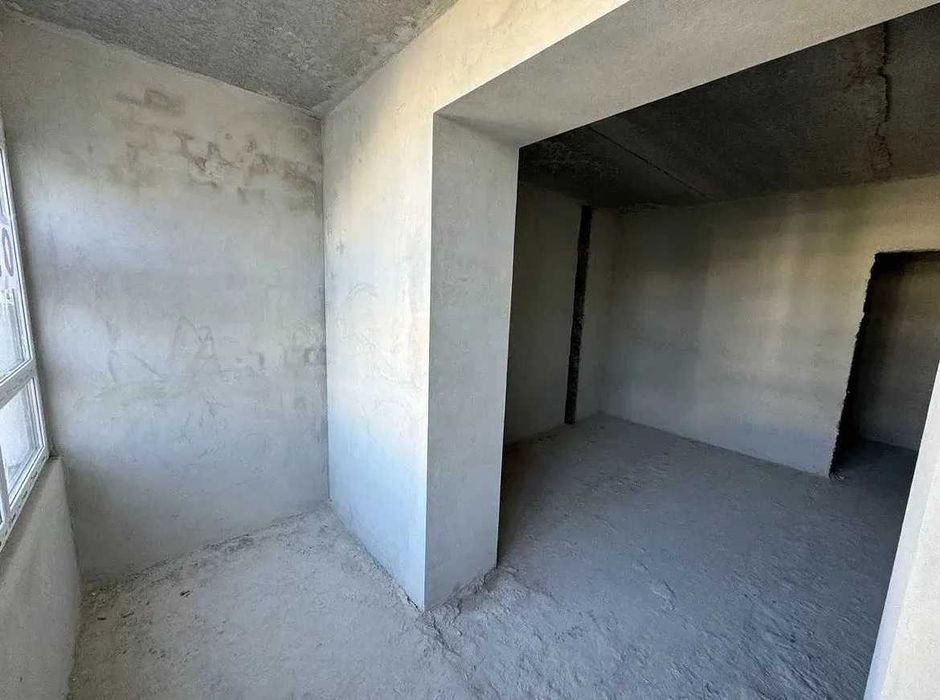 3к квартира! З виглядом на озеро.