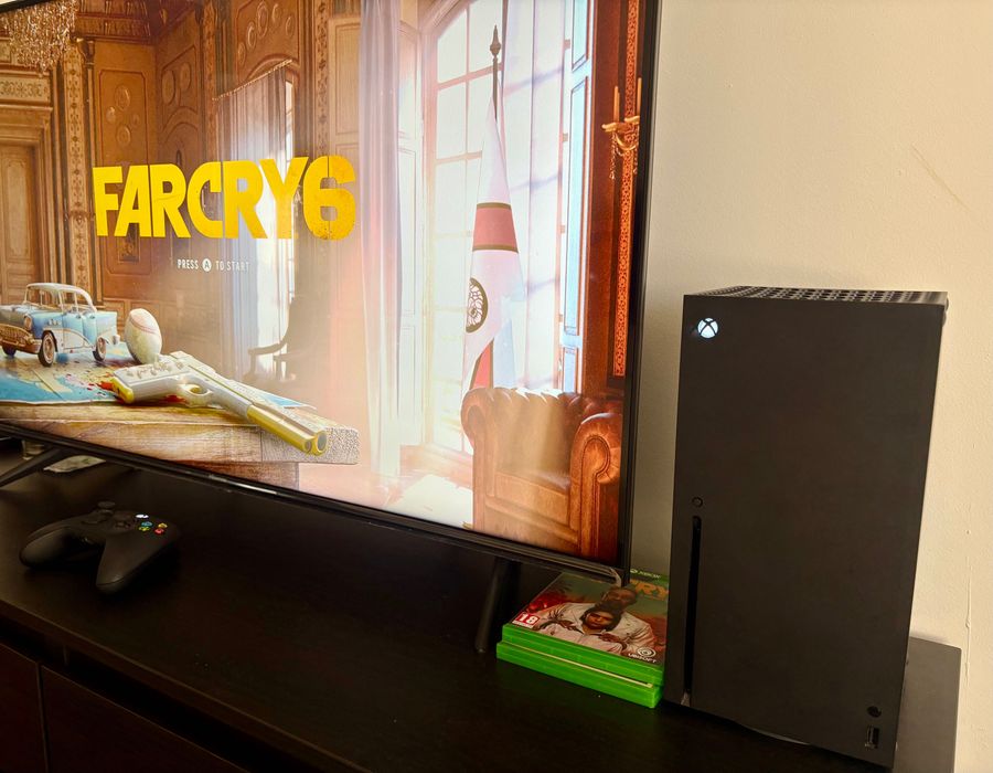 Consola Xbox Series X (1 TB) com caixa