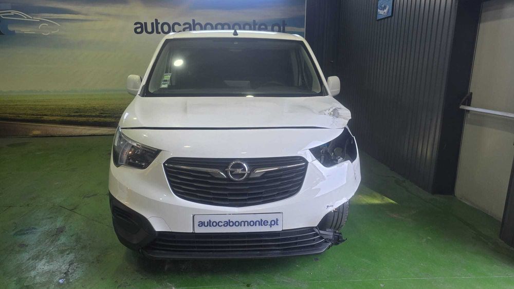 Opel Combo 1.5 CDTI - Salvado